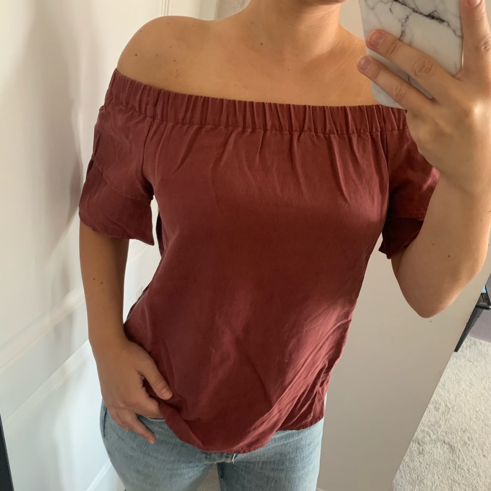 H&M Off-the-Shoulder Top